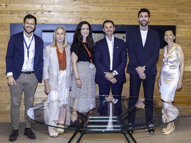 sevilla Cosmos 3(2)